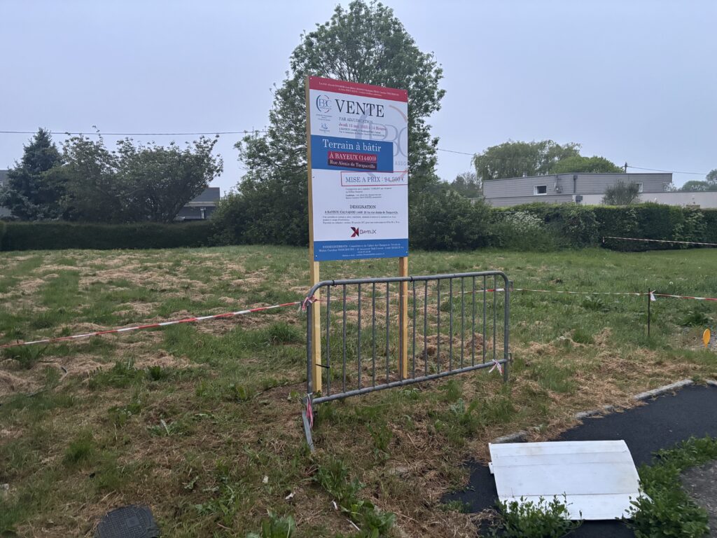 panneau de chantier dibond - wawapub à bayeux